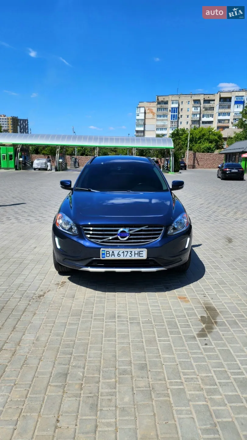 2015 Volvo XC60 - фото 1