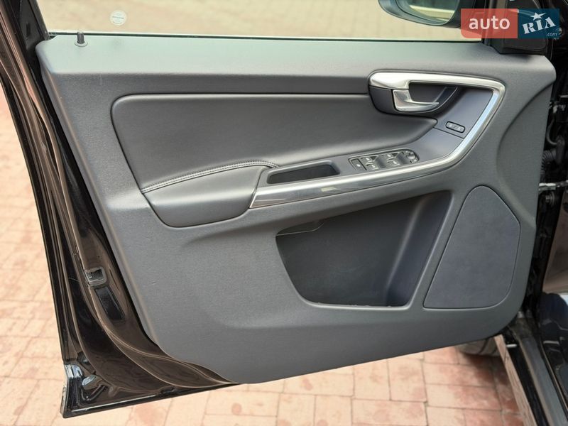 Внедорожник / Кроссовер Volvo XC60 2016 в Ровно фото 30 Внедорожник / Кроссовер Volvo XC60 2016 в Ровно