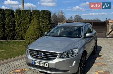 Внедорожник / Кроссовер Volvo XC60 2017 в Стебнику