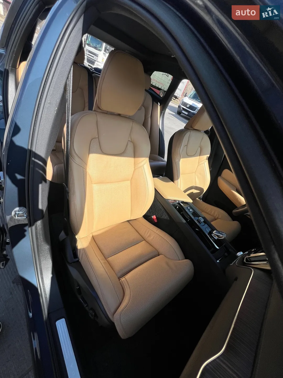 2023 Volvo XC60 - мініатюра 11
