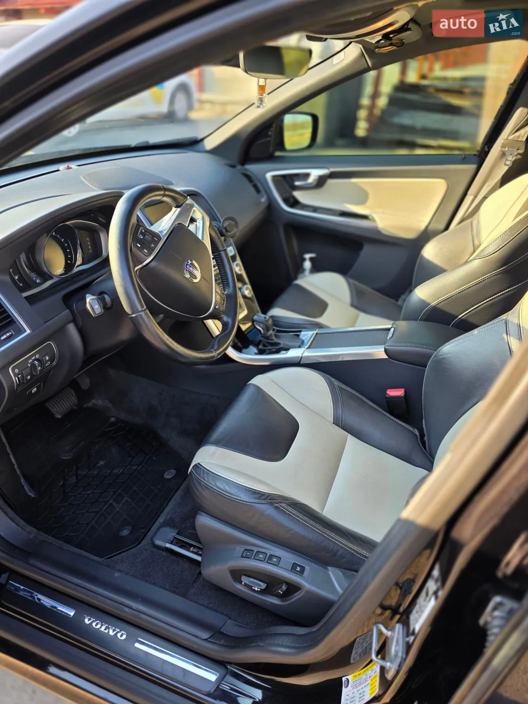 2015 Volvo XC60 - мініатюра 14