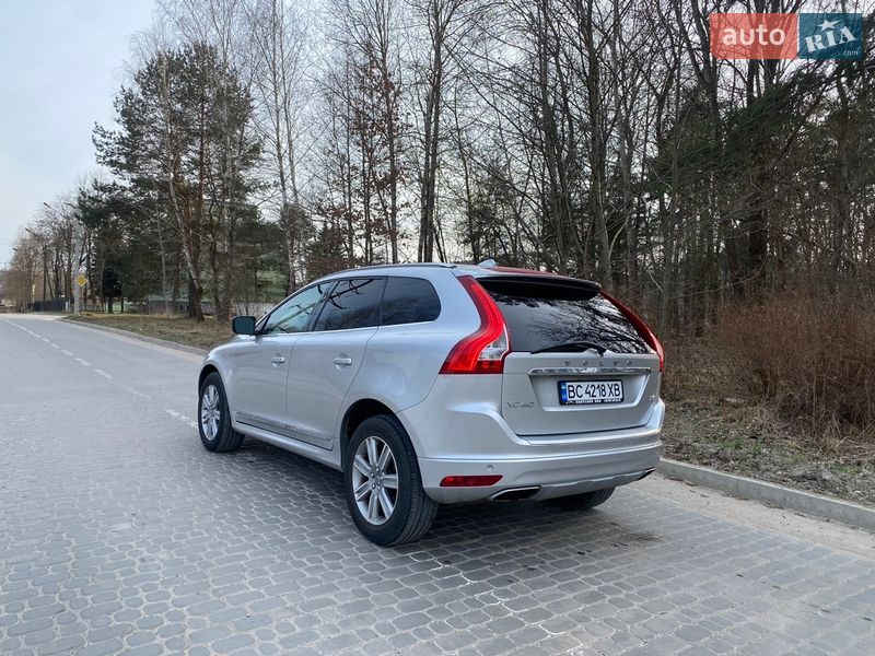 Позашляховик / Кросовер Volvo XC60 2016 в Новояворівську
