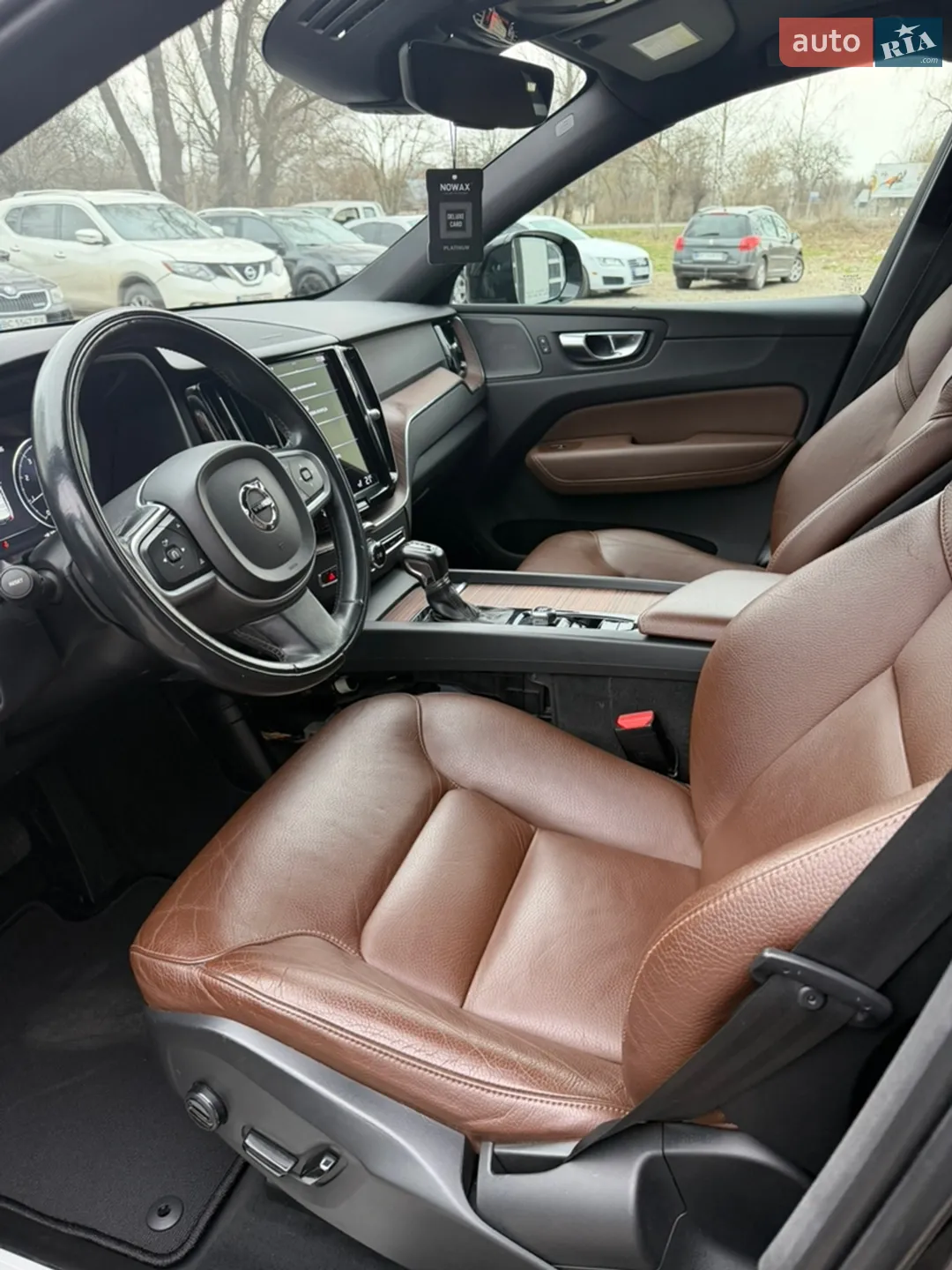 2020 Volvo XC60 - мініатюра 9
