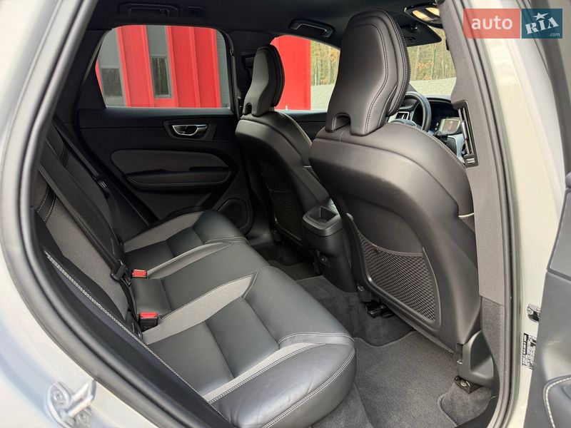 Внедорожник / Кроссовер Volvo XC60 2022 в Львове фото 31 Внедорожник / Кроссовер Volvo XC60 2022 в Львове