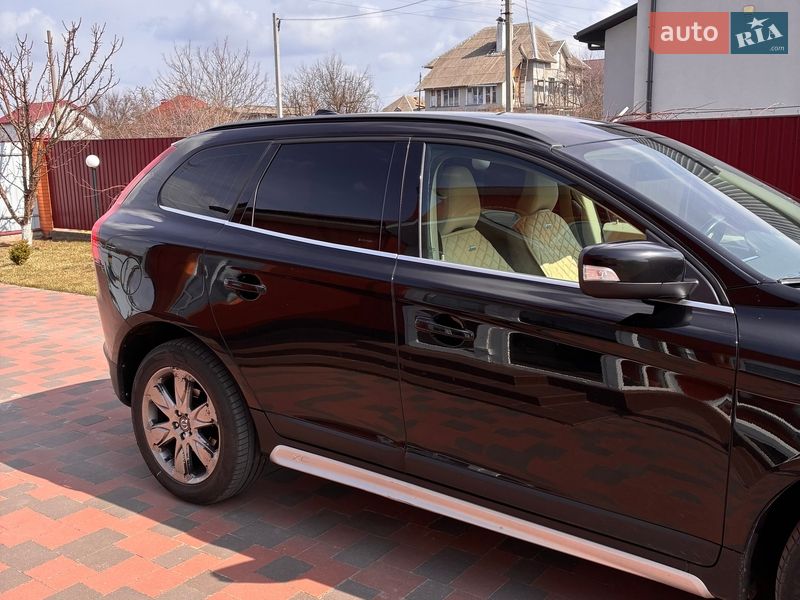 Внедорожник / Кроссовер Volvo XC60 2012 в Киеве