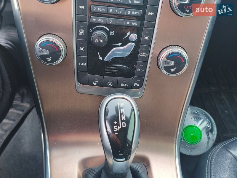 Внедорожник / Кроссовер Volvo XC60 2016 в Борисполе