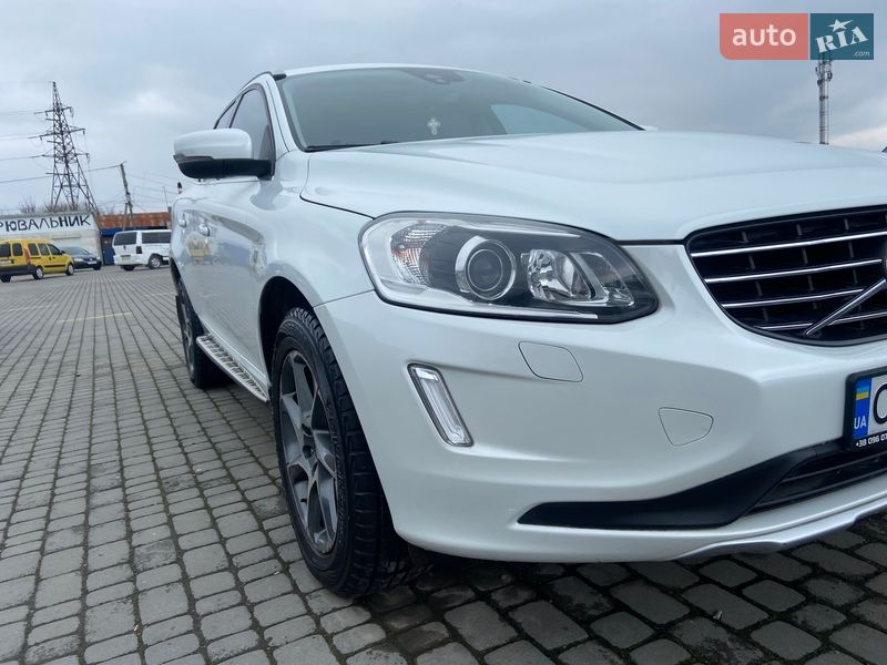 Позашляховик / Кросовер Volvo XC60 2014 в Чернівцях