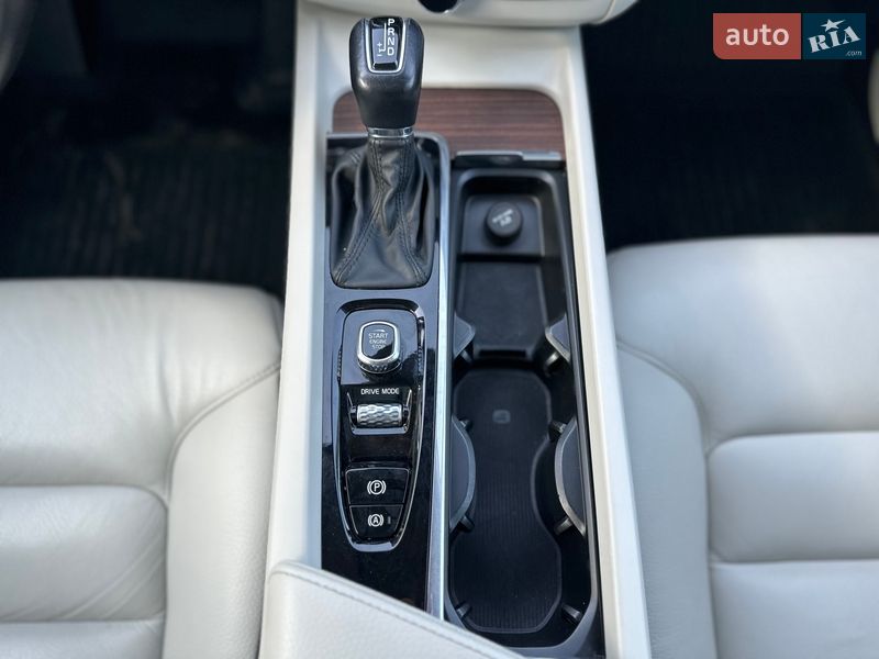 Позашляховик / Кросовер Volvo XC60 2020 в Луцьку