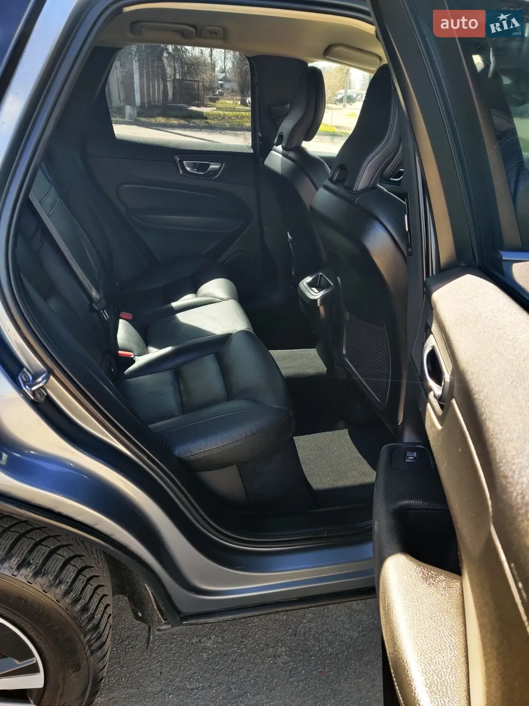 2020 Volvo XC60 - мініатюра 6