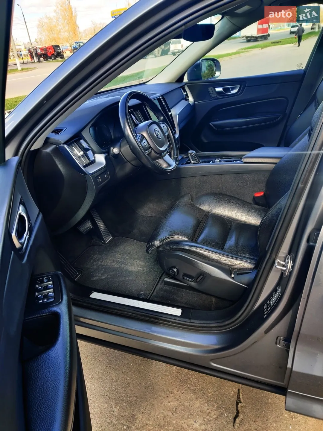 2020 Volvo XC60 - мініатюра 11