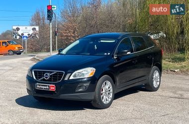 Внедорожник / Кроссовер Volvo XC60 2009 в Киеве