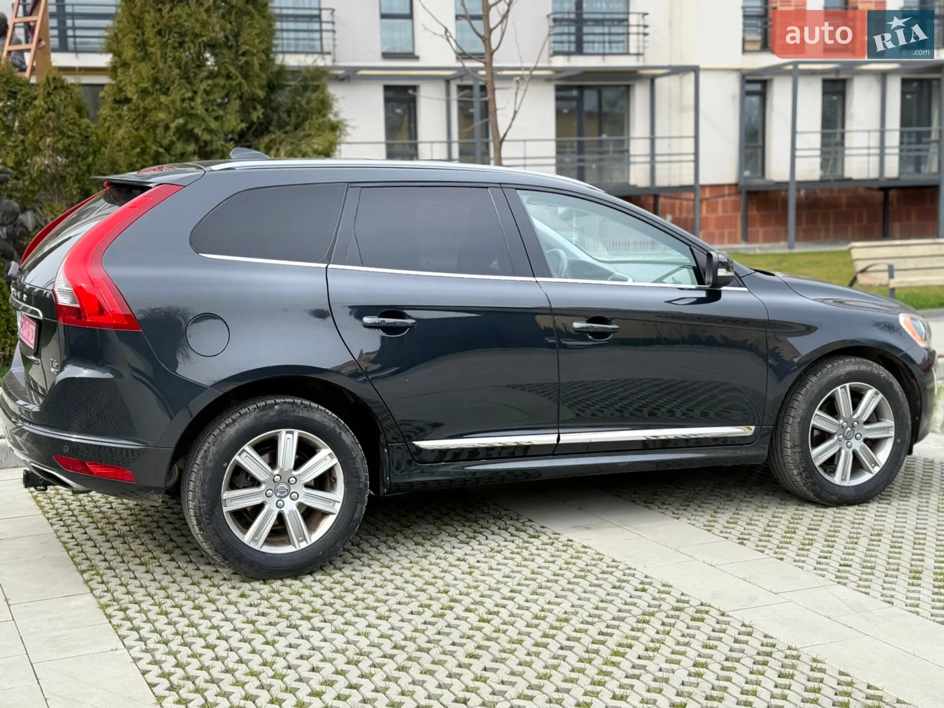 2016 Volvo XC60 - мініатюра 8