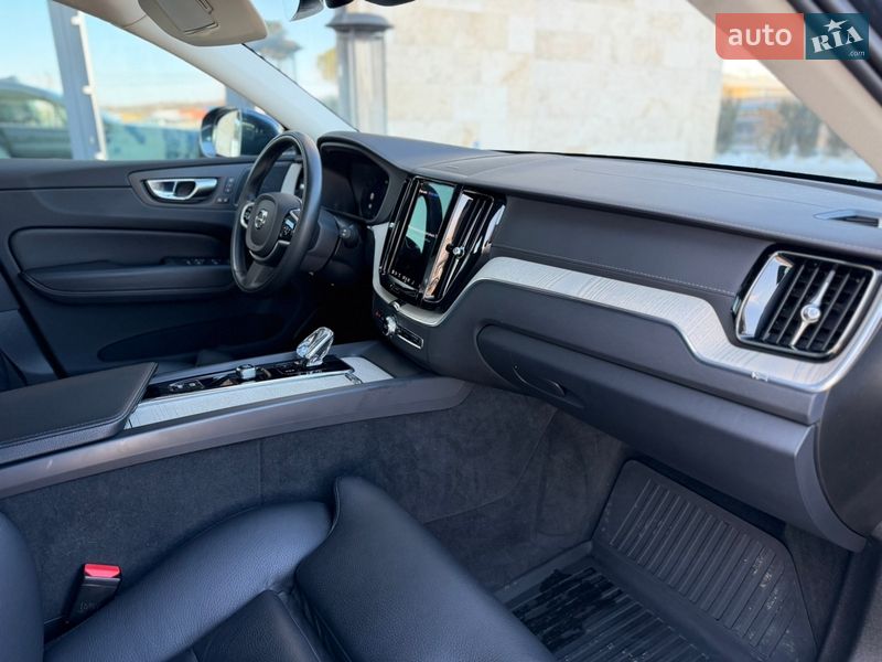 Позашляховик / Кросовер Volvo XC60 2021 в Львові