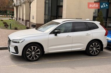 Внедорожник / Кроссовер Volvo XC60 2022 в Киеве
