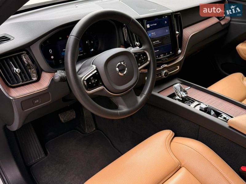 Позашляховик / Кросовер Volvo XC60 2022 в Києві