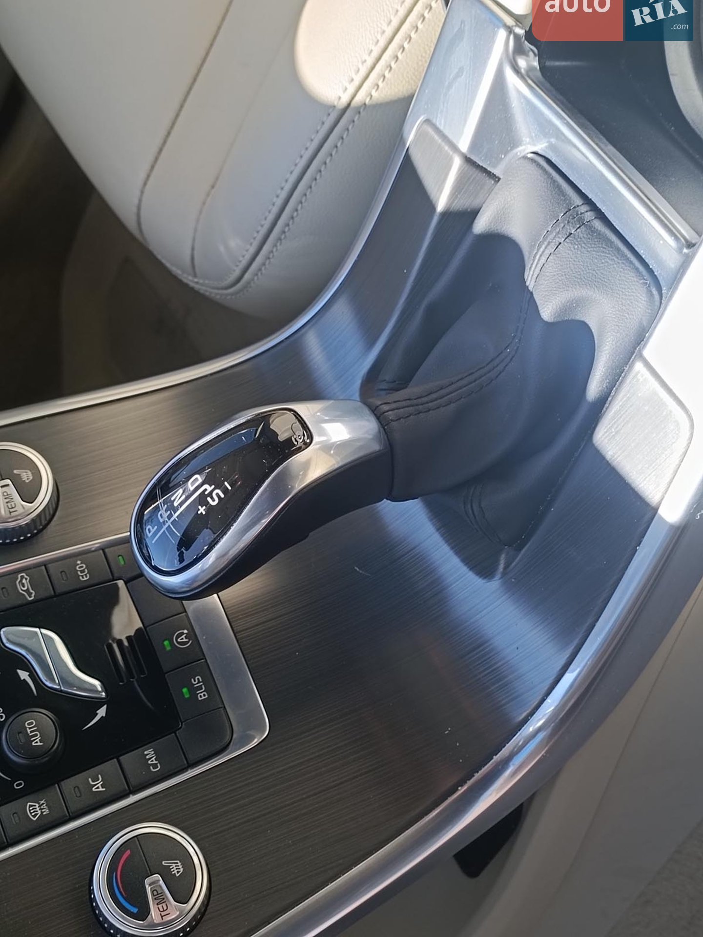 2015 Volvo XC60 - мініатюра 15