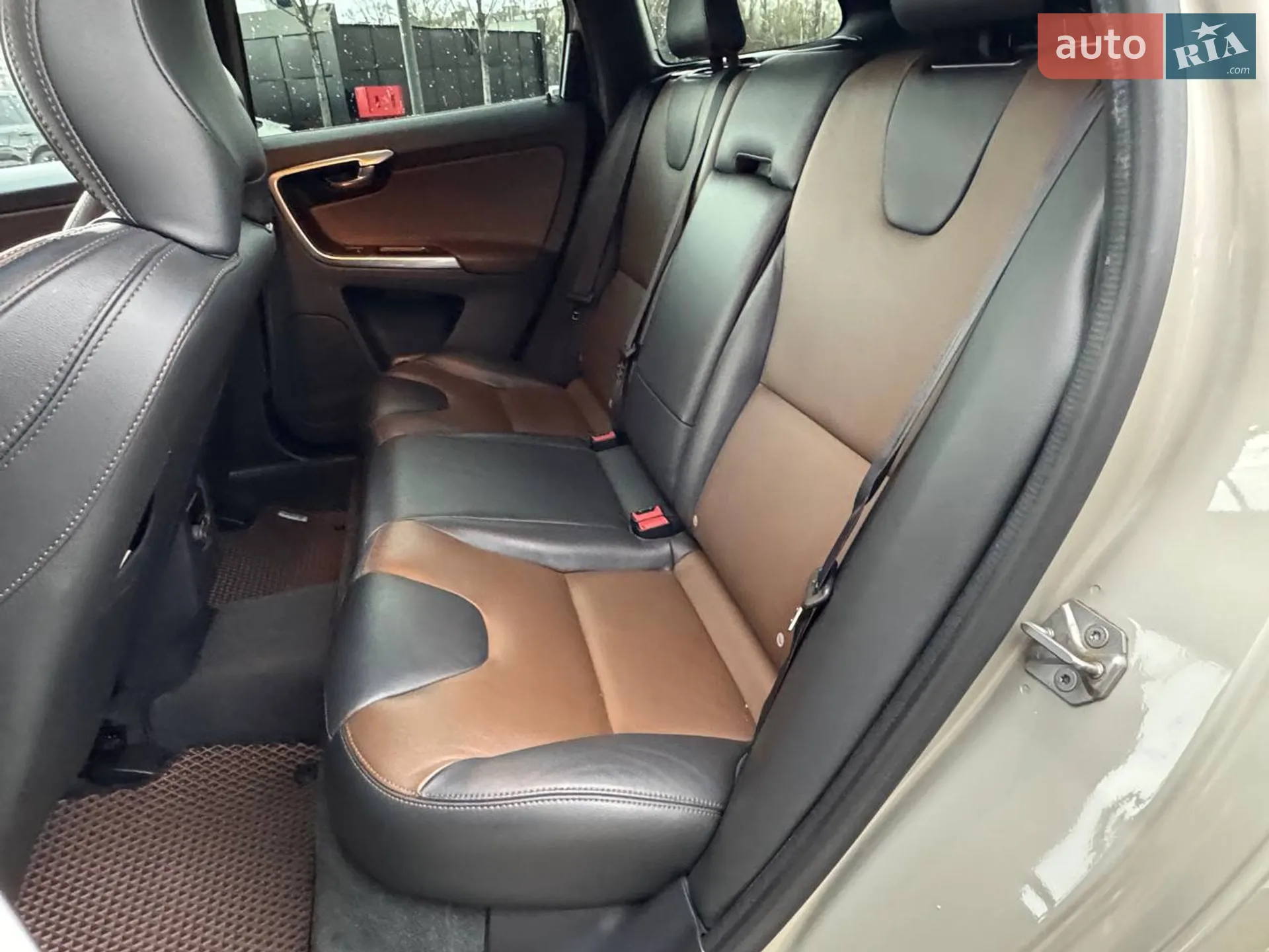 2017 Volvo XC60 - мініатюра 9