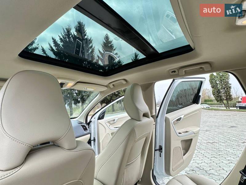 Позашляховик / Кросовер Volvo XC60 2015 в Дубні