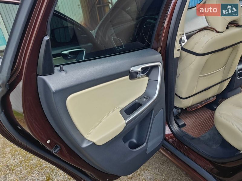 Внедорожник / Кроссовер Volvo XC60 2017 в Бердичеве фото 19 Внедорожник / Кроссовер Volvo XC60 2017 в Бердичеве