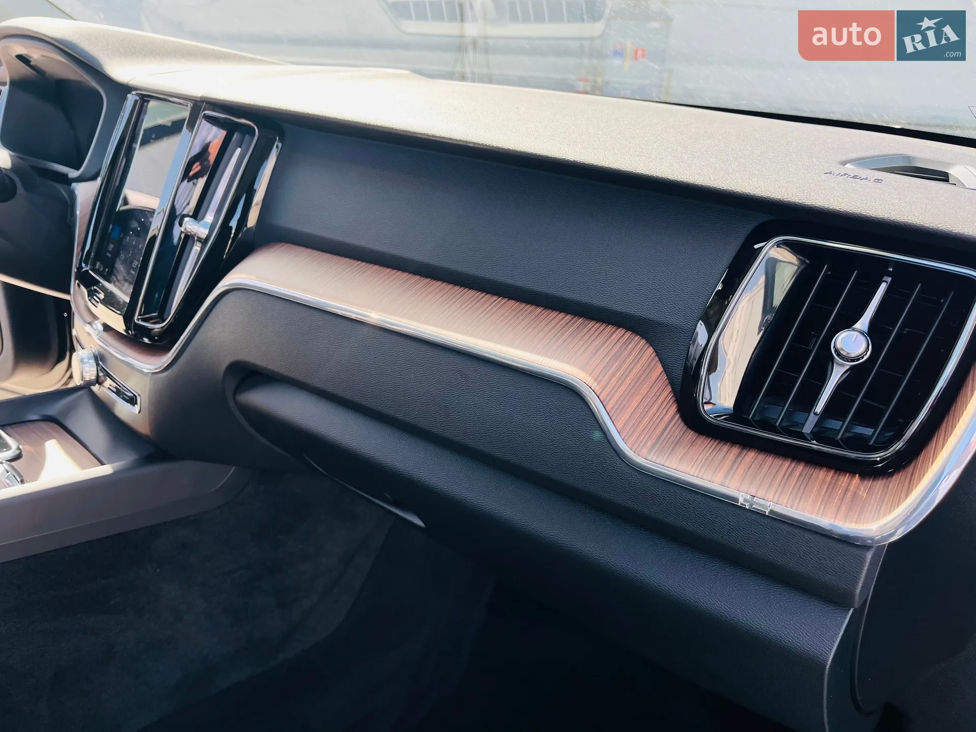 2024 Volvo XC60 - мініатюра 46