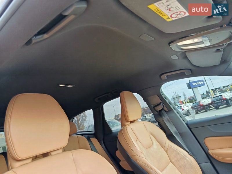 Позашляховик / Кросовер Volvo XC60 2022 в Києві