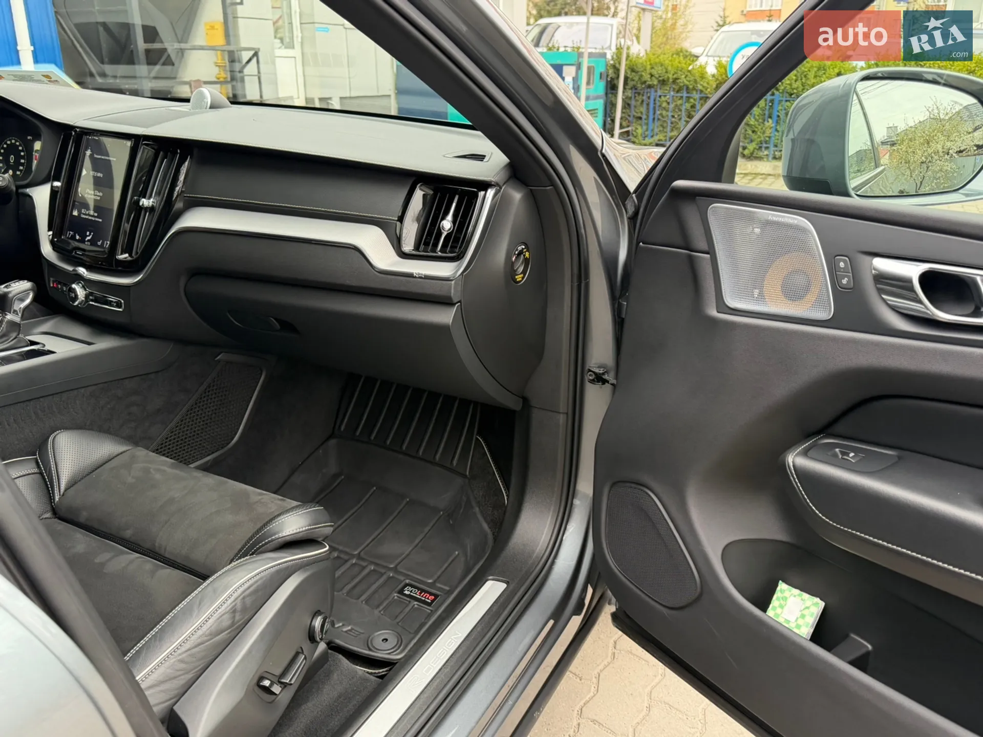 2018 Volvo XC60 - мініатюра 11