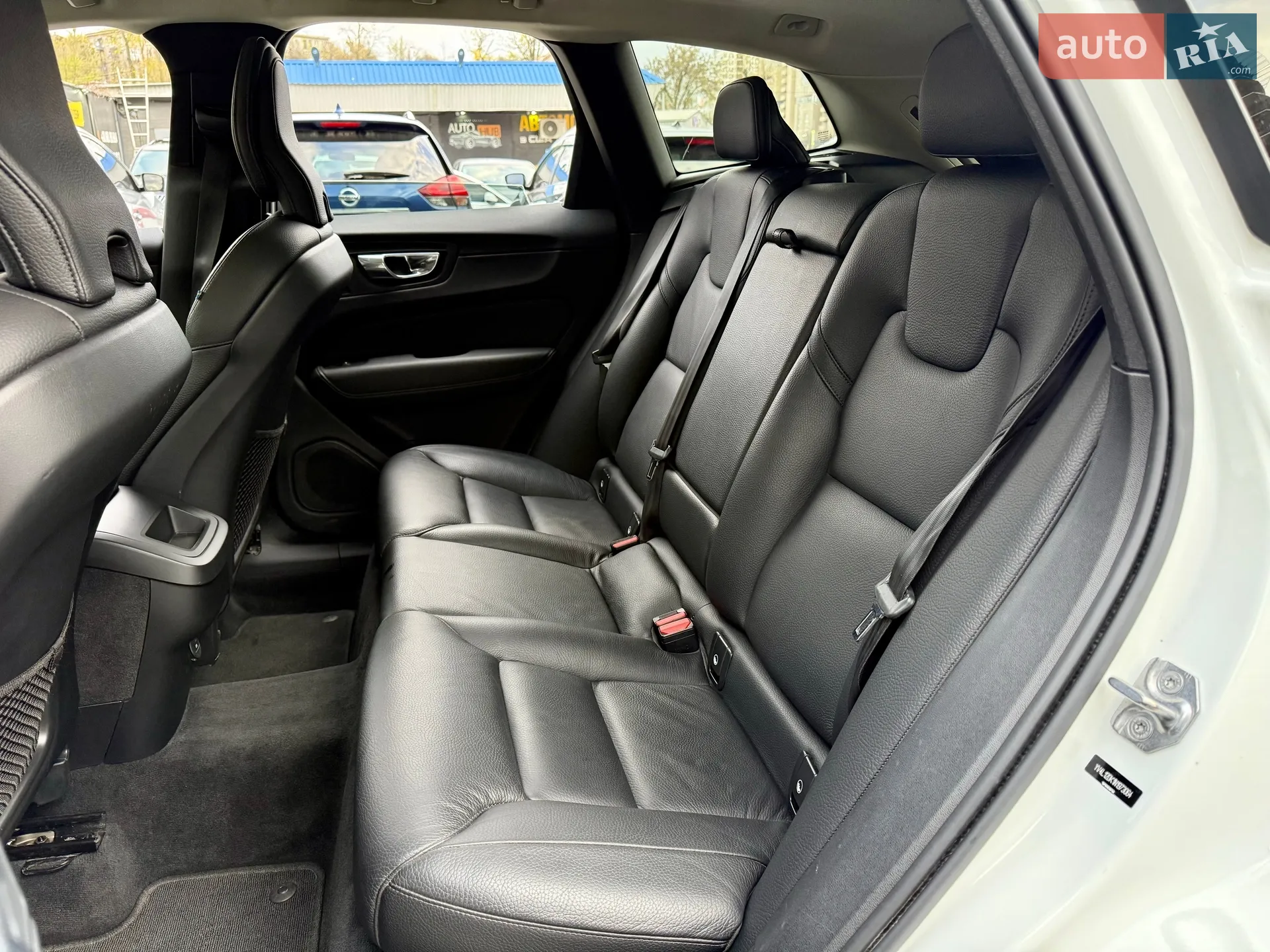 2022 Volvo XC60 - мініатюра 11
