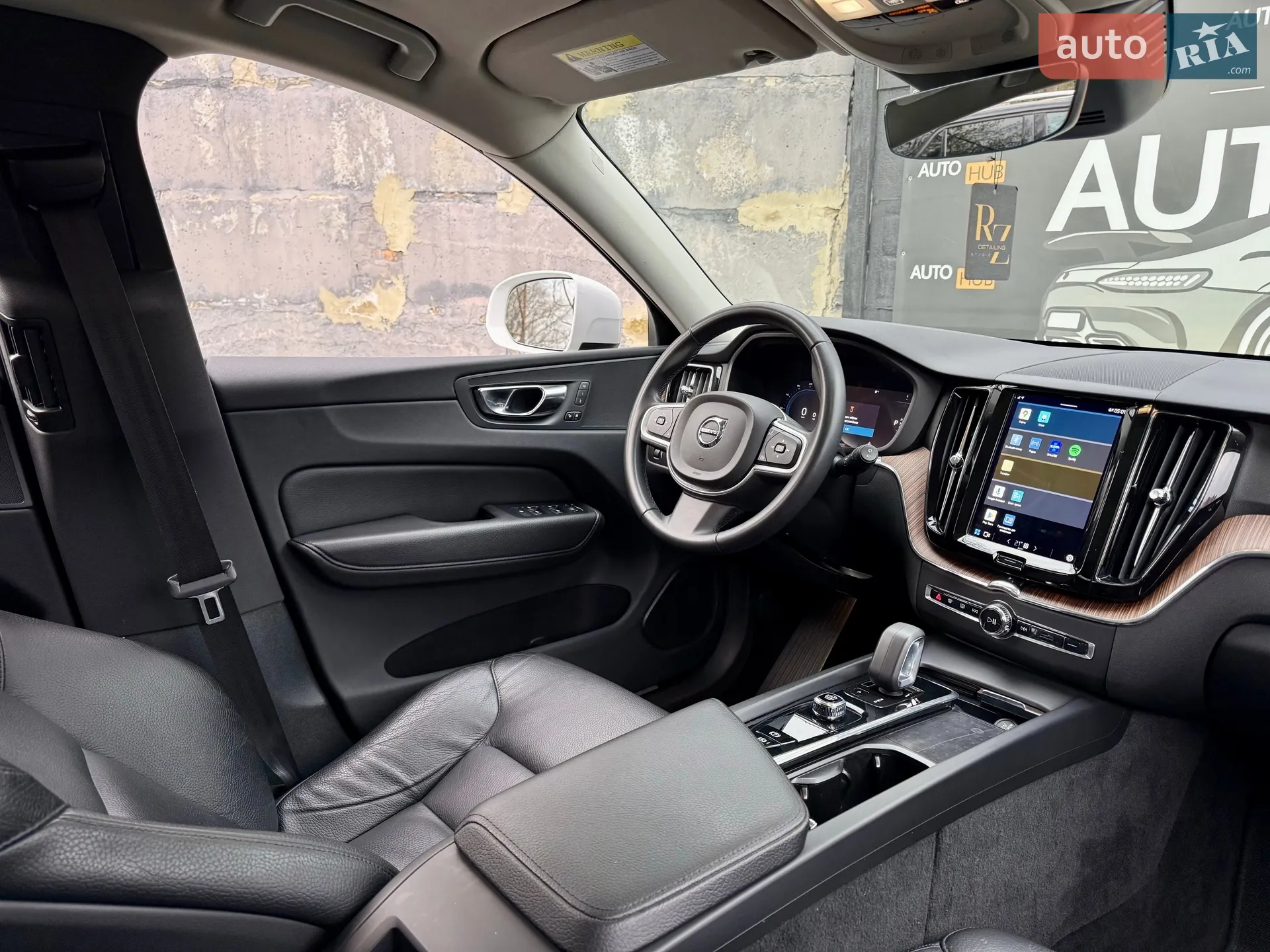 2022 Volvo XC60 - мініатюра 13