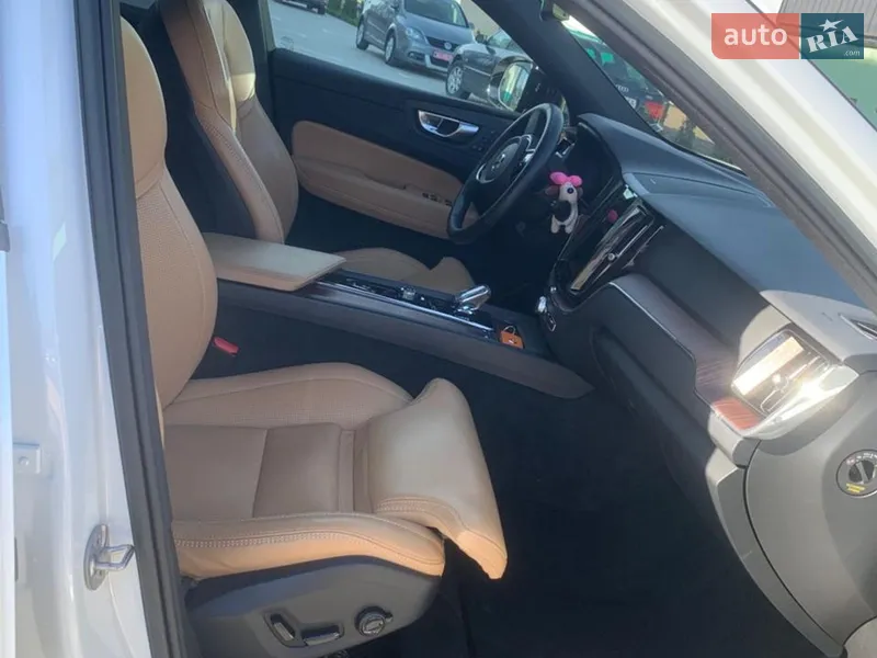 Volvo XC60 2023 VIN YV1UZK5V1P1322524 фото оголошення 20 з 75