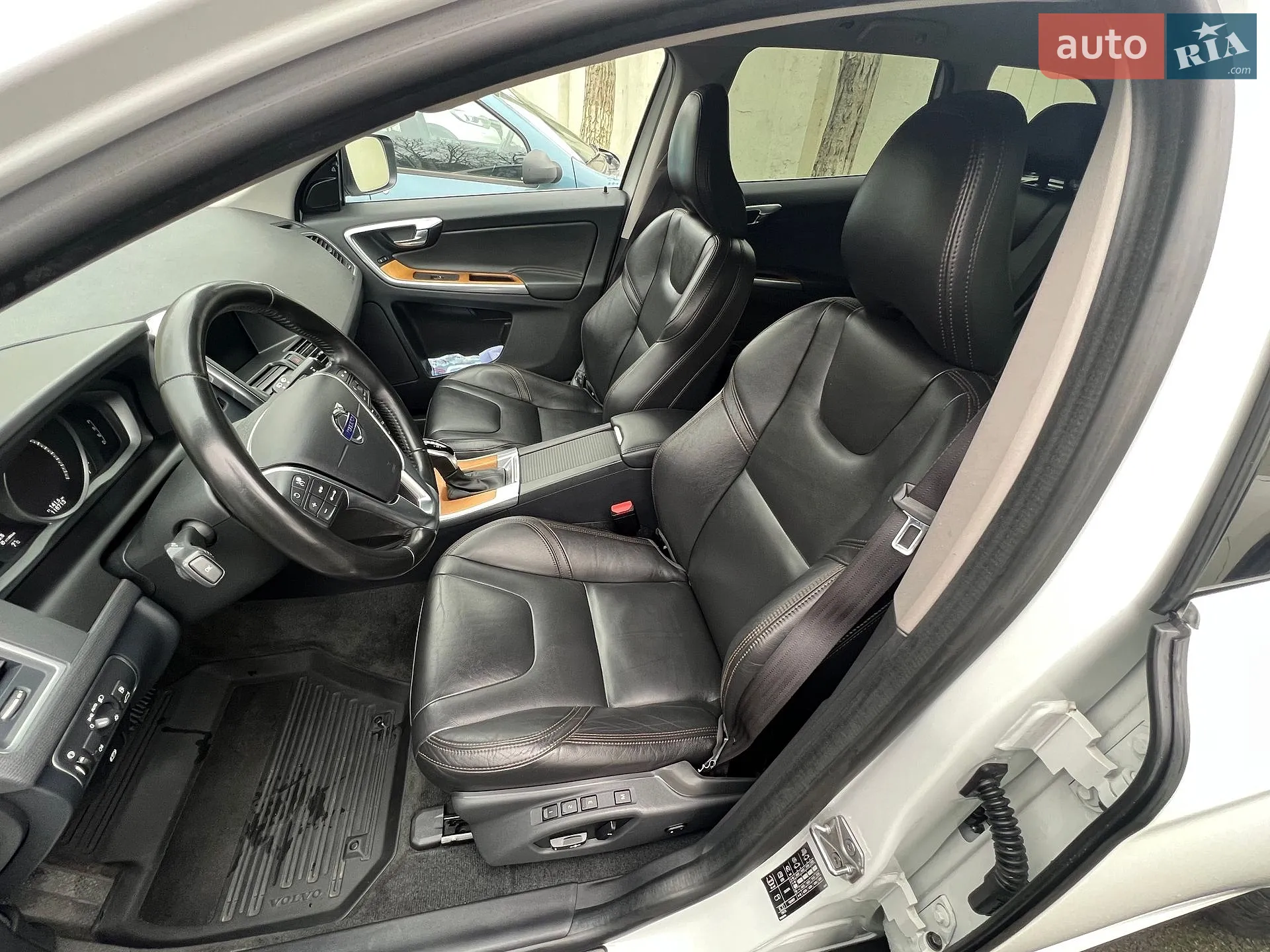 2017 Volvo XC60 - мініатюра 19