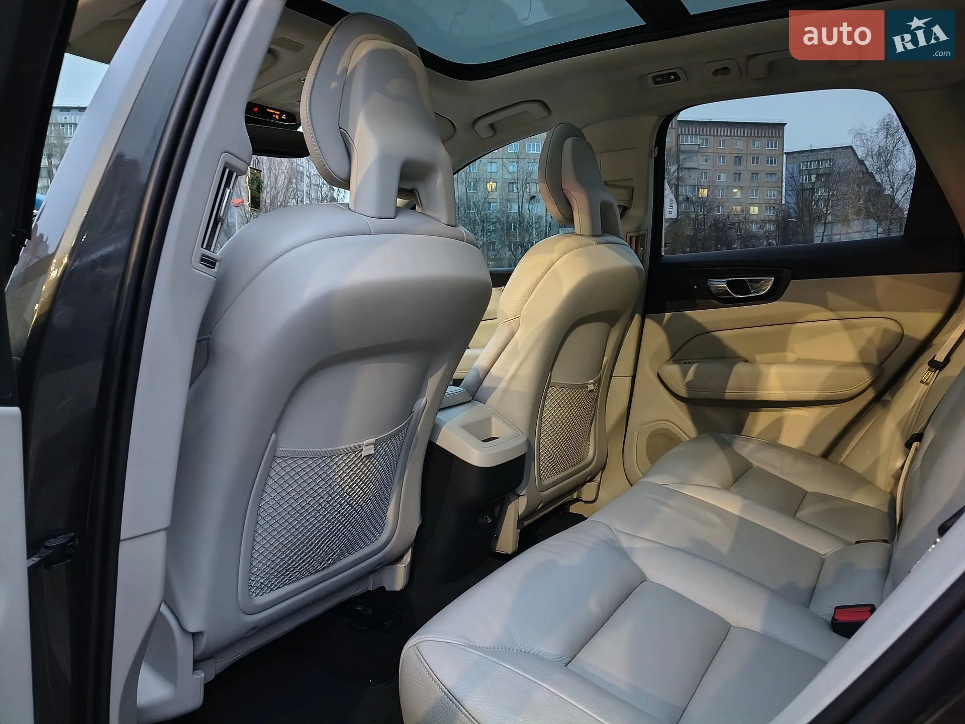 2018 Volvo XC60 - мініатюра 11