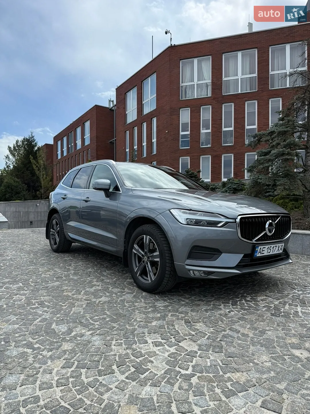 2020 Volvo XC60 - фото 1