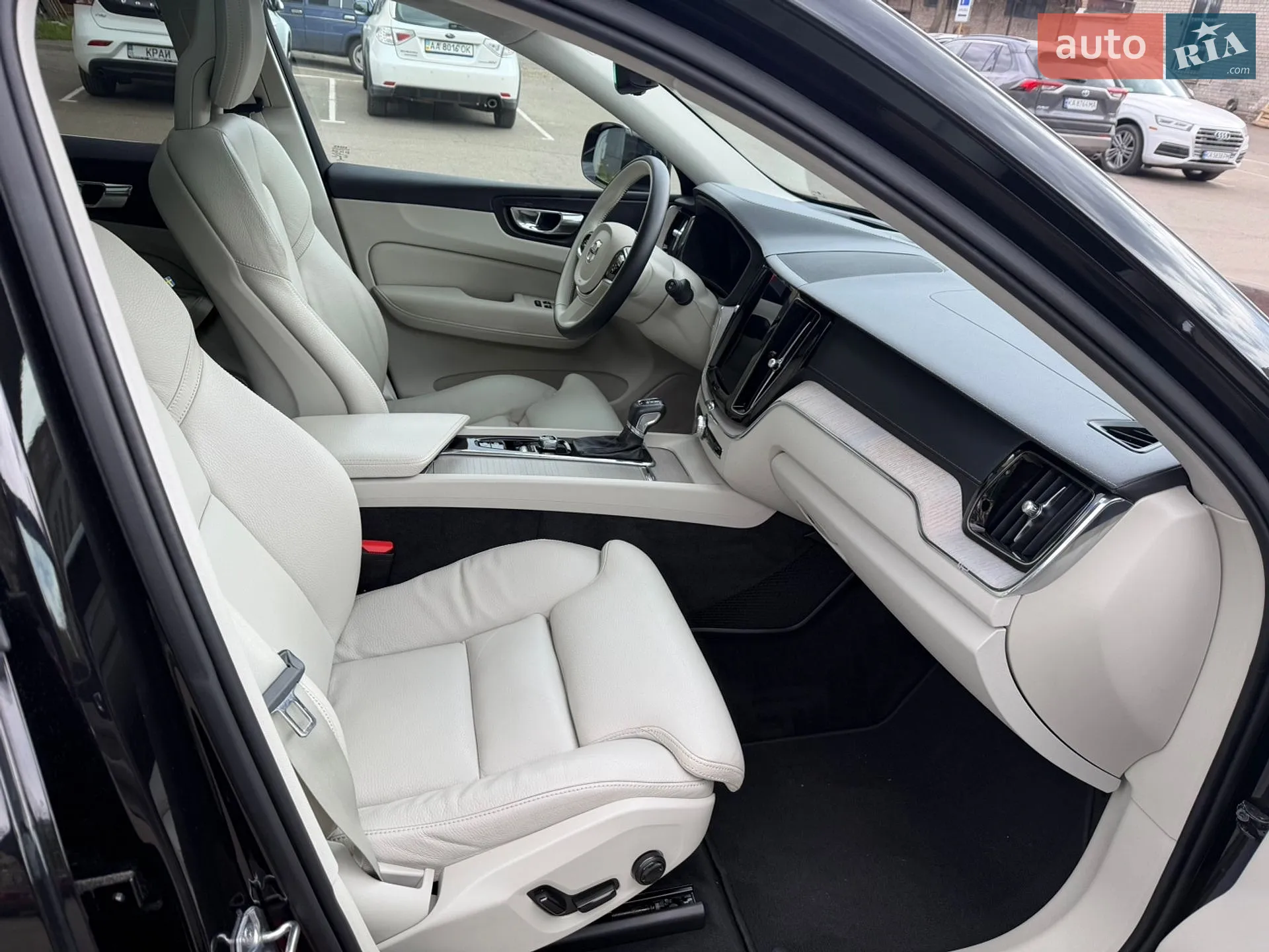 2017 Volvo XC60 - мініатюра 32