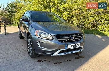 Внедорожник / Кроссовер Volvo XC60 2016 в Ровно