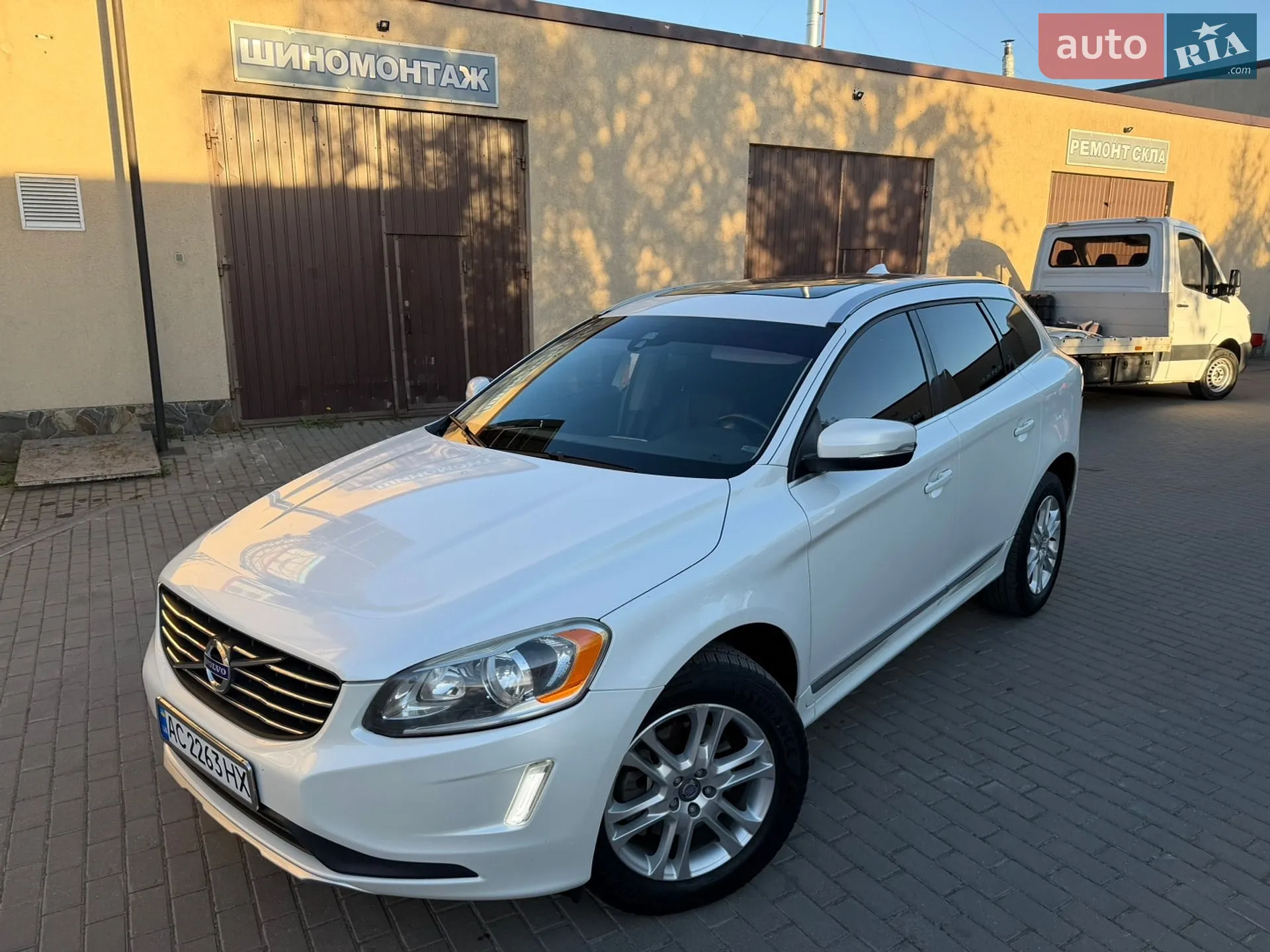 2015 Volvo XC60 - мініатюра 2
