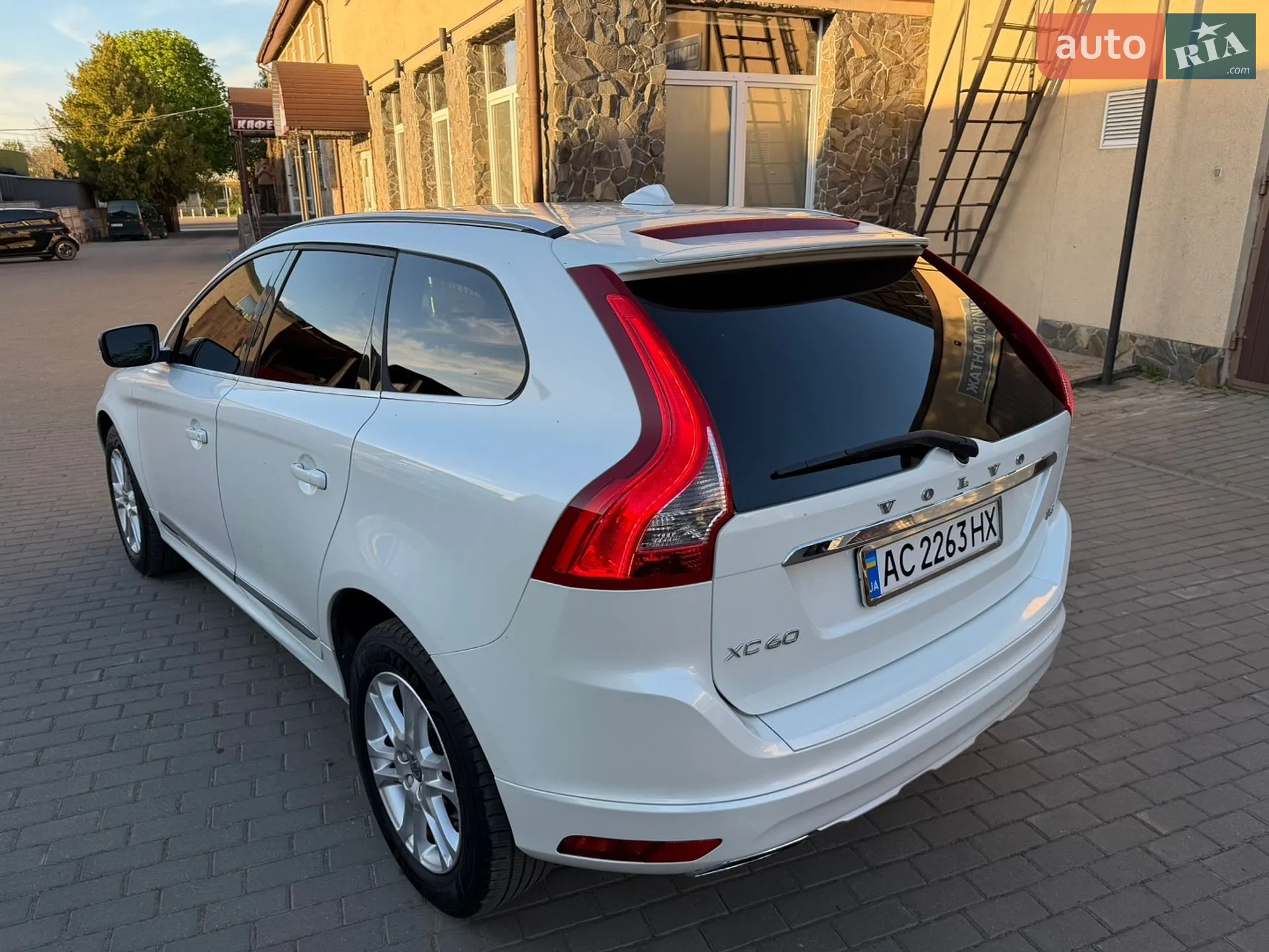 2015 Volvo XC60 - мініатюра 12