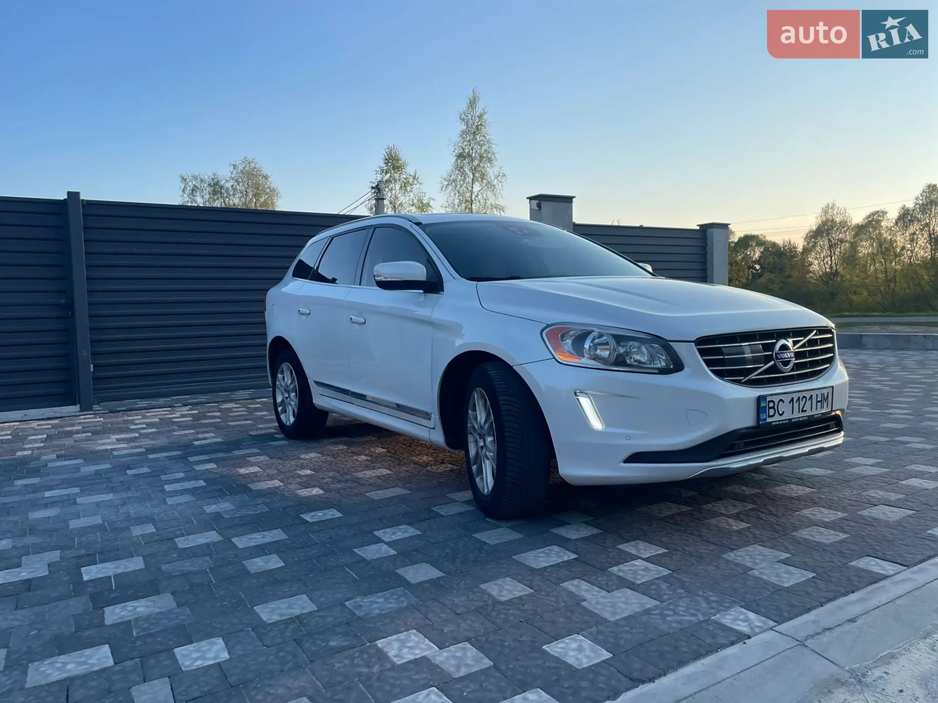 2015 Volvo XC60 - мініатюра 2