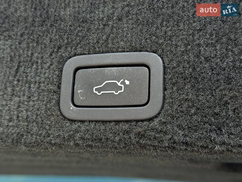 Внедорожник / Кроссовер Volvo XC60 2015 в Ровно