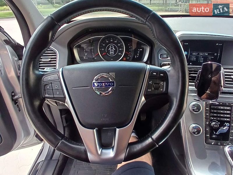 Позашляховик / Кросовер Volvo XC60 2016 в Львові фото 19 Позашляховик / Кросовер Volvo XC60 2016 в Львові