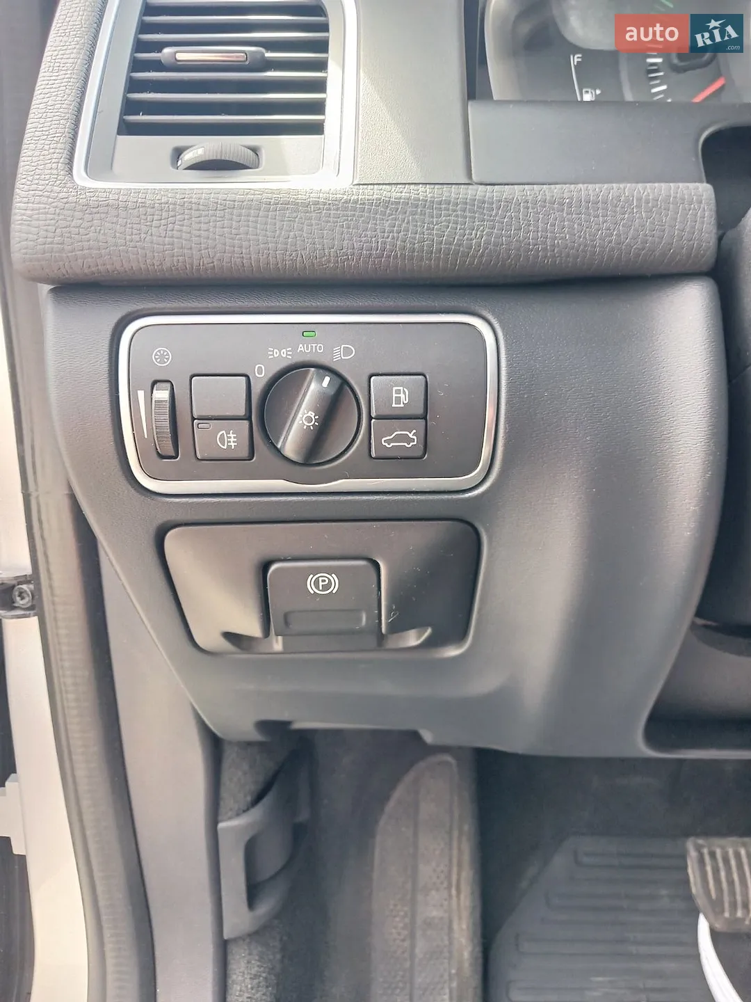 2016 Volvo XC60 - мініатюра 16