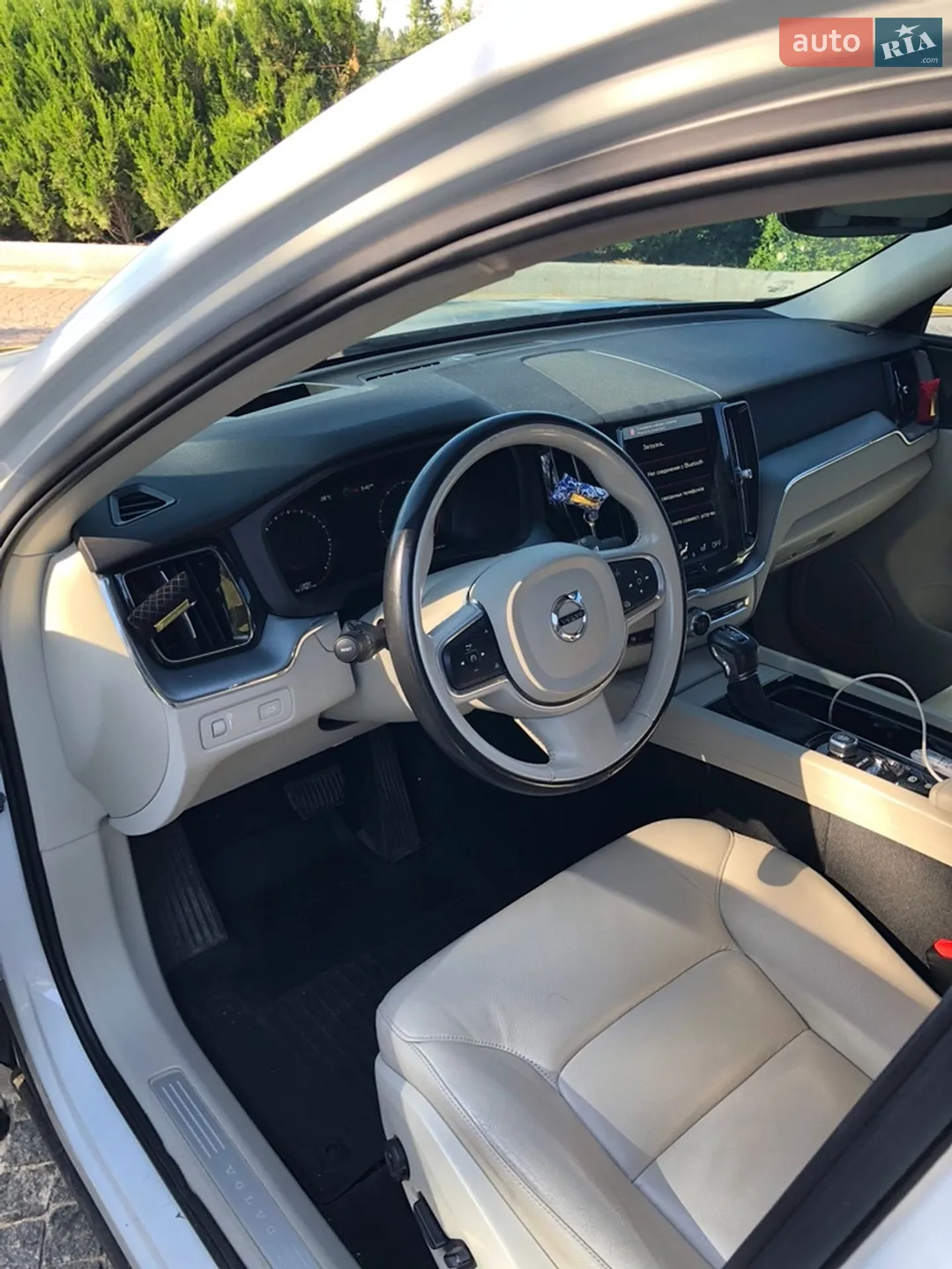 2017 Volvo XC60 - мініатюра 9