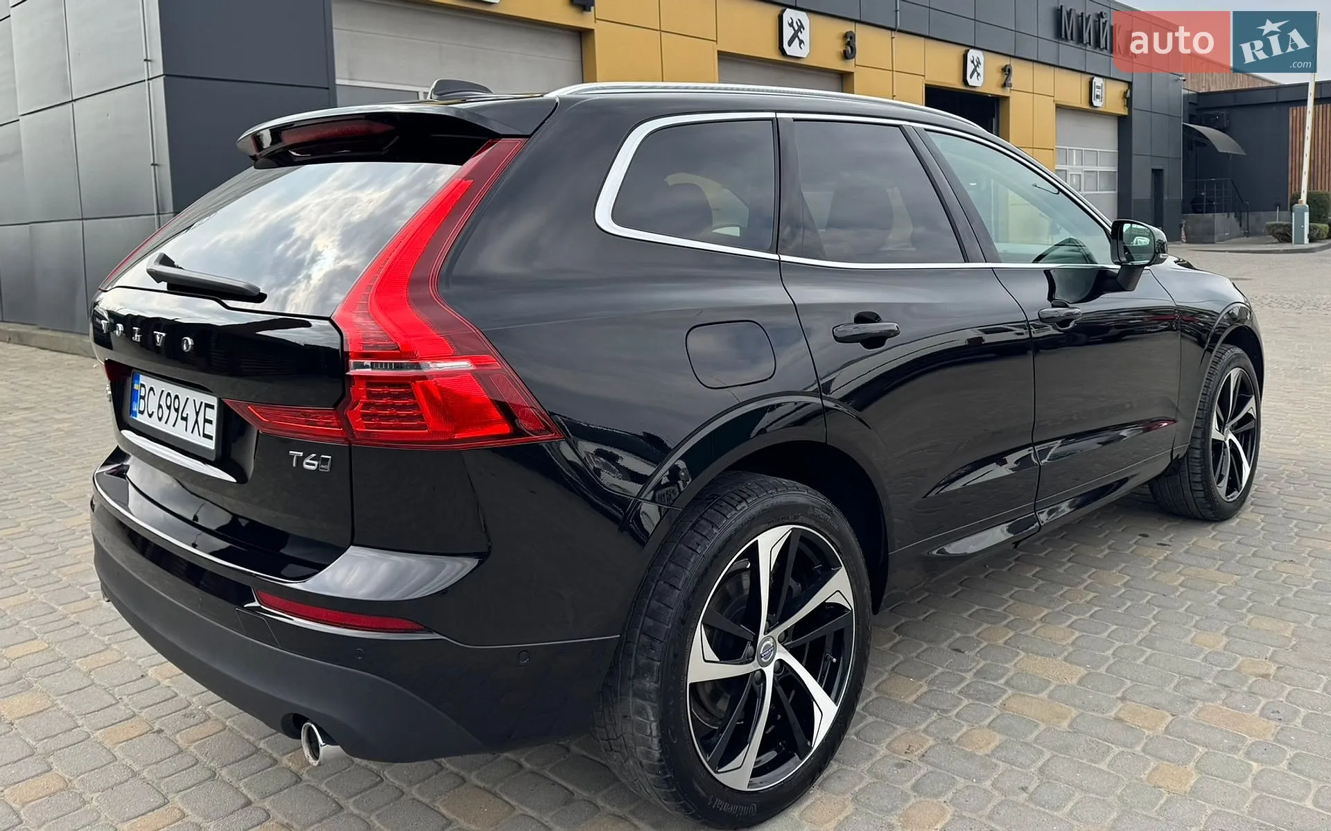 2018 Volvo XC60 - мініатюра 19