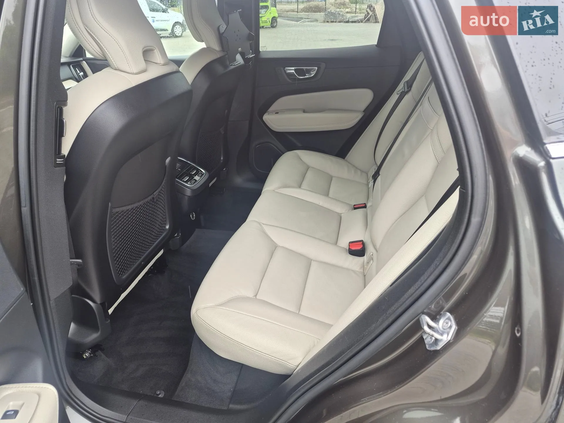 2018 Volvo XC60 - мініатюра 15