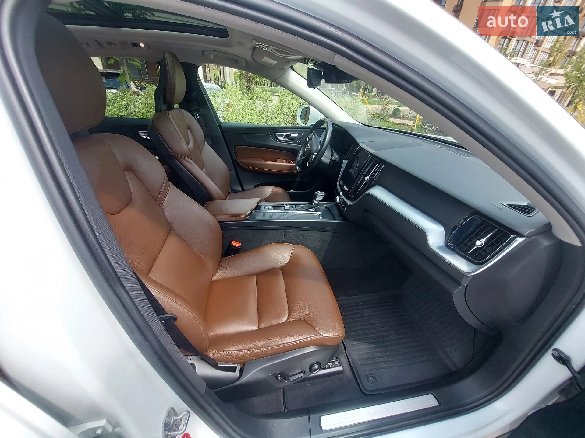 2018 Volvo XC60 - мініатюра 10
