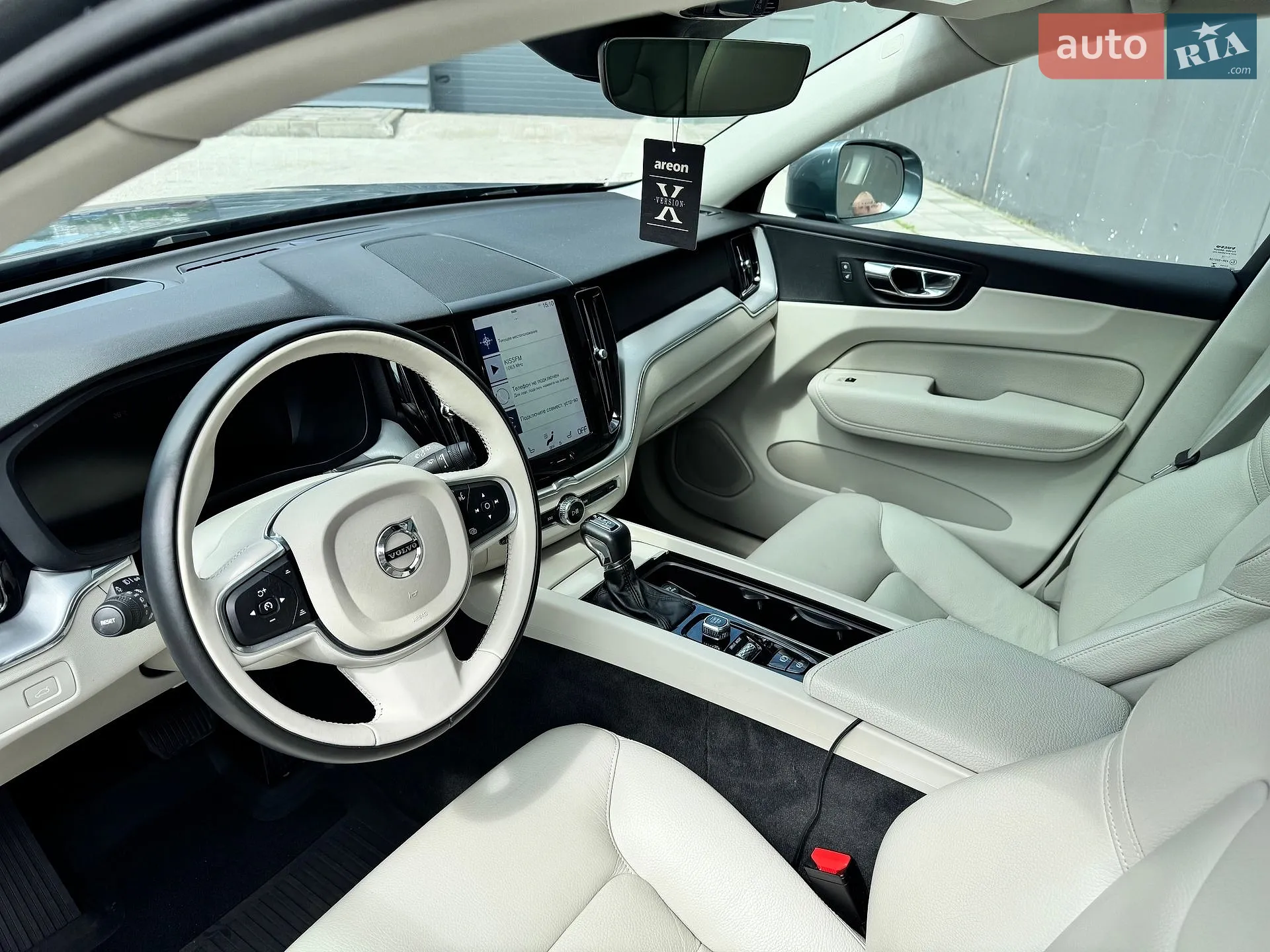 2018 Volvo XC60 - мініатюра 17