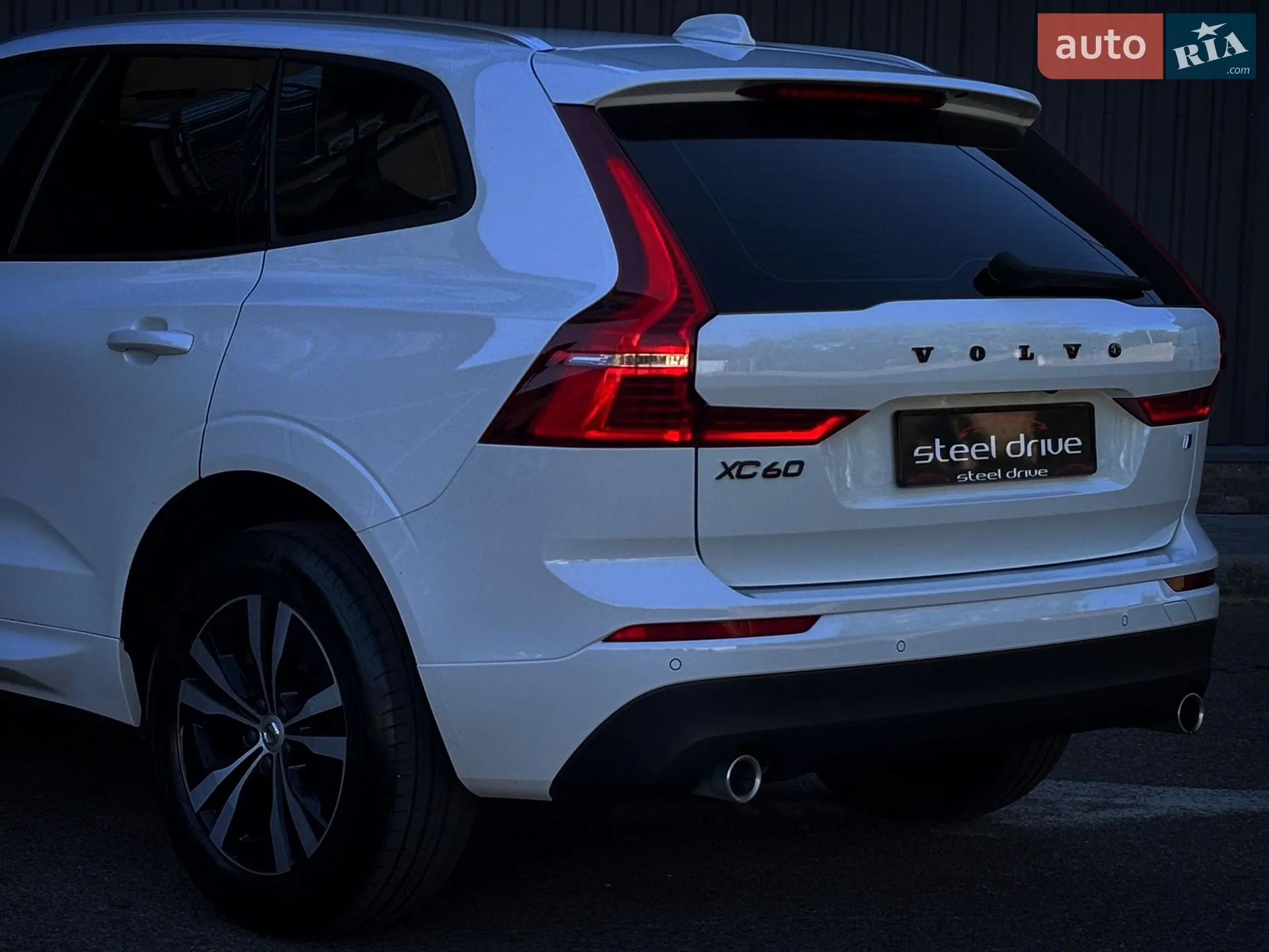 2017 Volvo XC60 - мініатюра 10