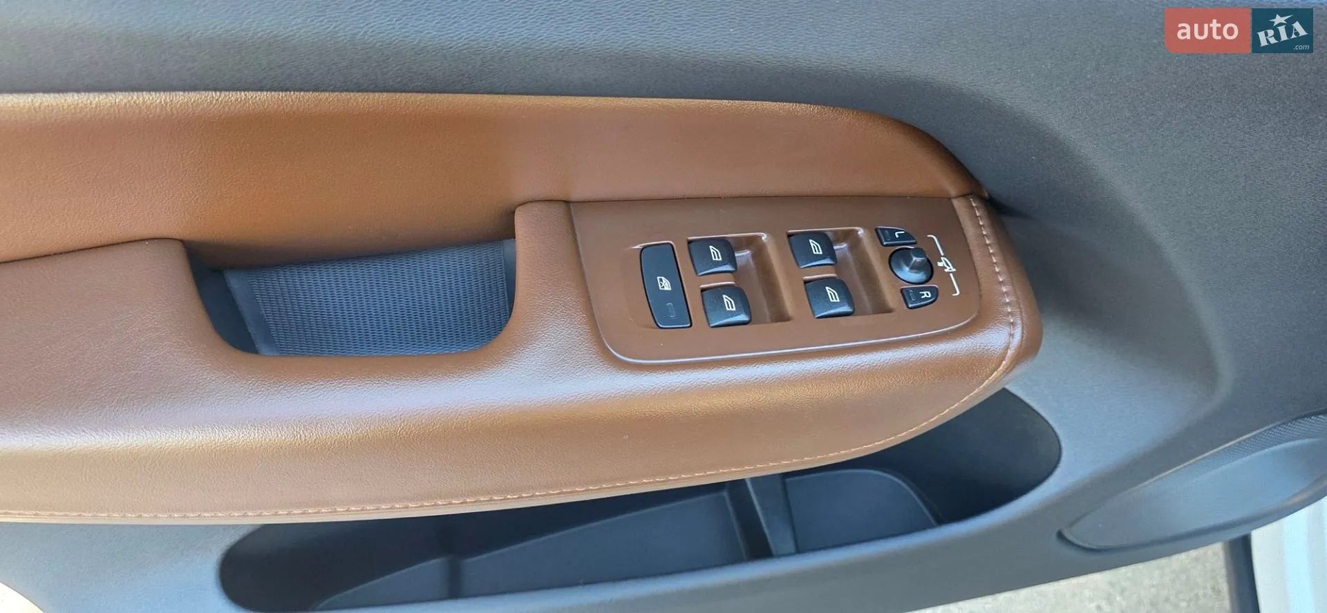 2018 Volvo XC60 - мініатюра 32