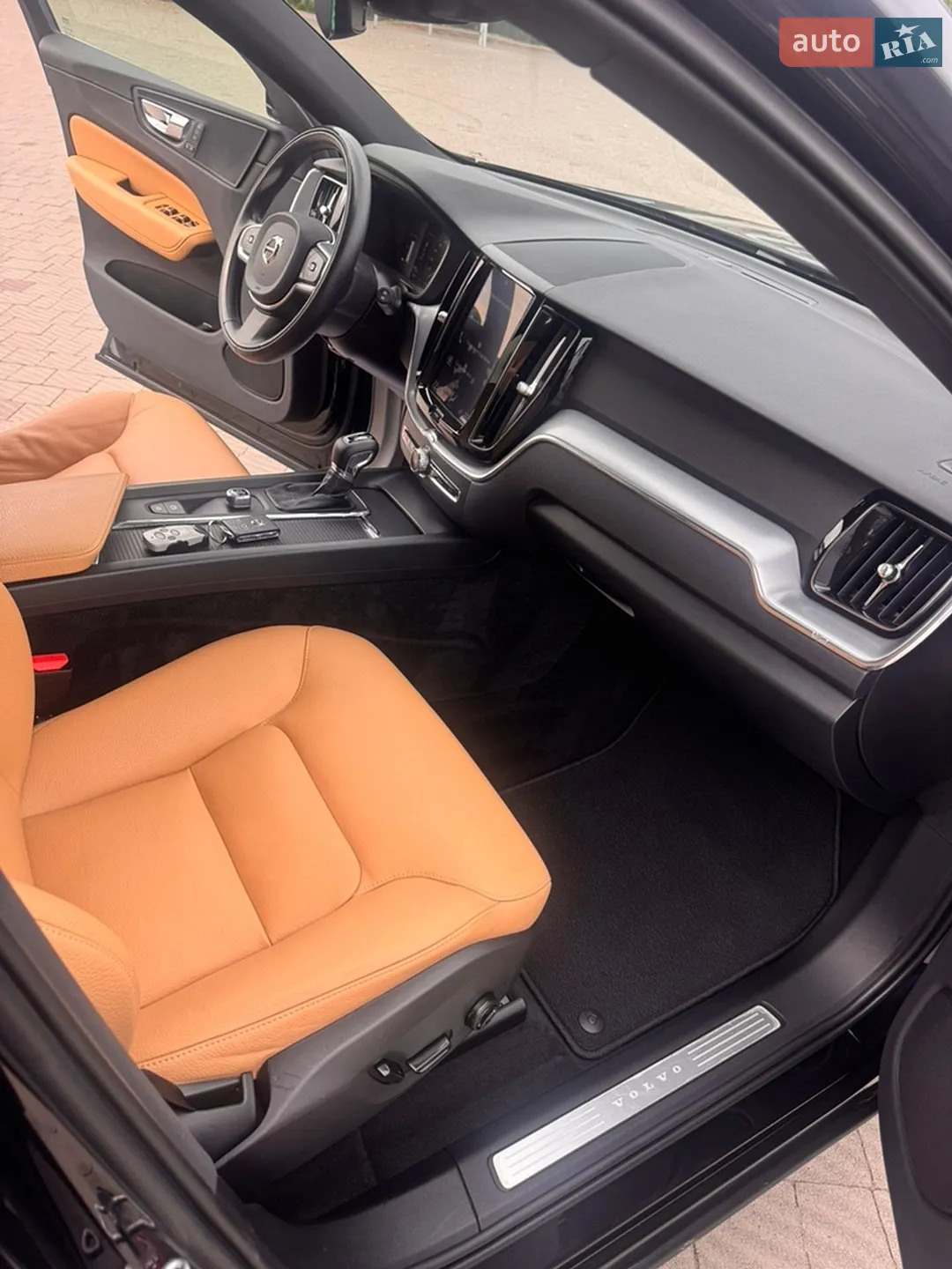 2018 Volvo XC60 - мініатюра 32