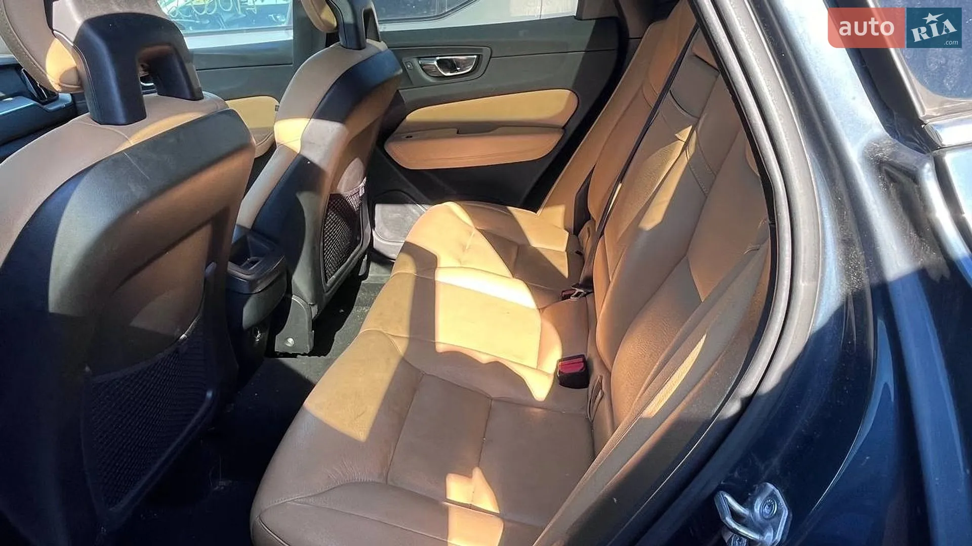 2018 Volvo XC60 - мініатюра 8