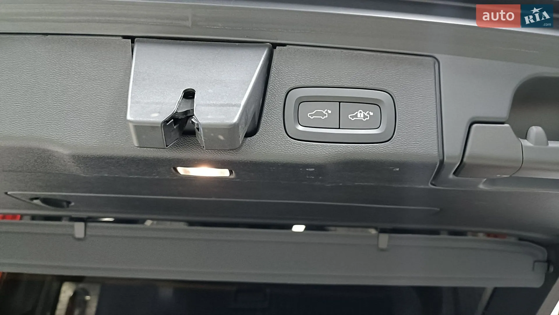 2022 Volvo XC60 - мініатюра 15
